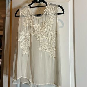 Tank top cream with embroidered lace Zara basic size large pit to pit 21☁️😄